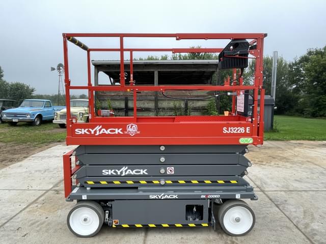 Image of Sky Jack SJ3226E equipment image 3