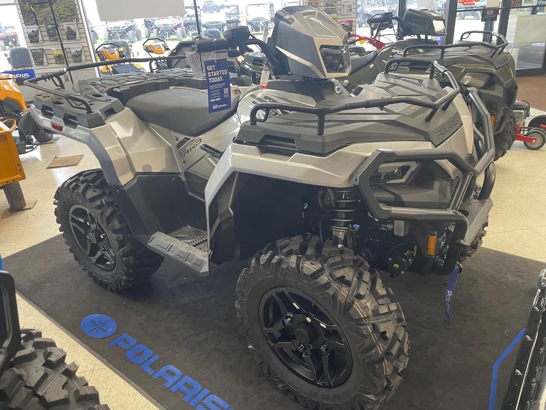 Image of Polaris Sportsman 570 Ultimate Image 0