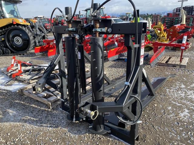 Image of Square Spinner Bale Feeder equipment image 4