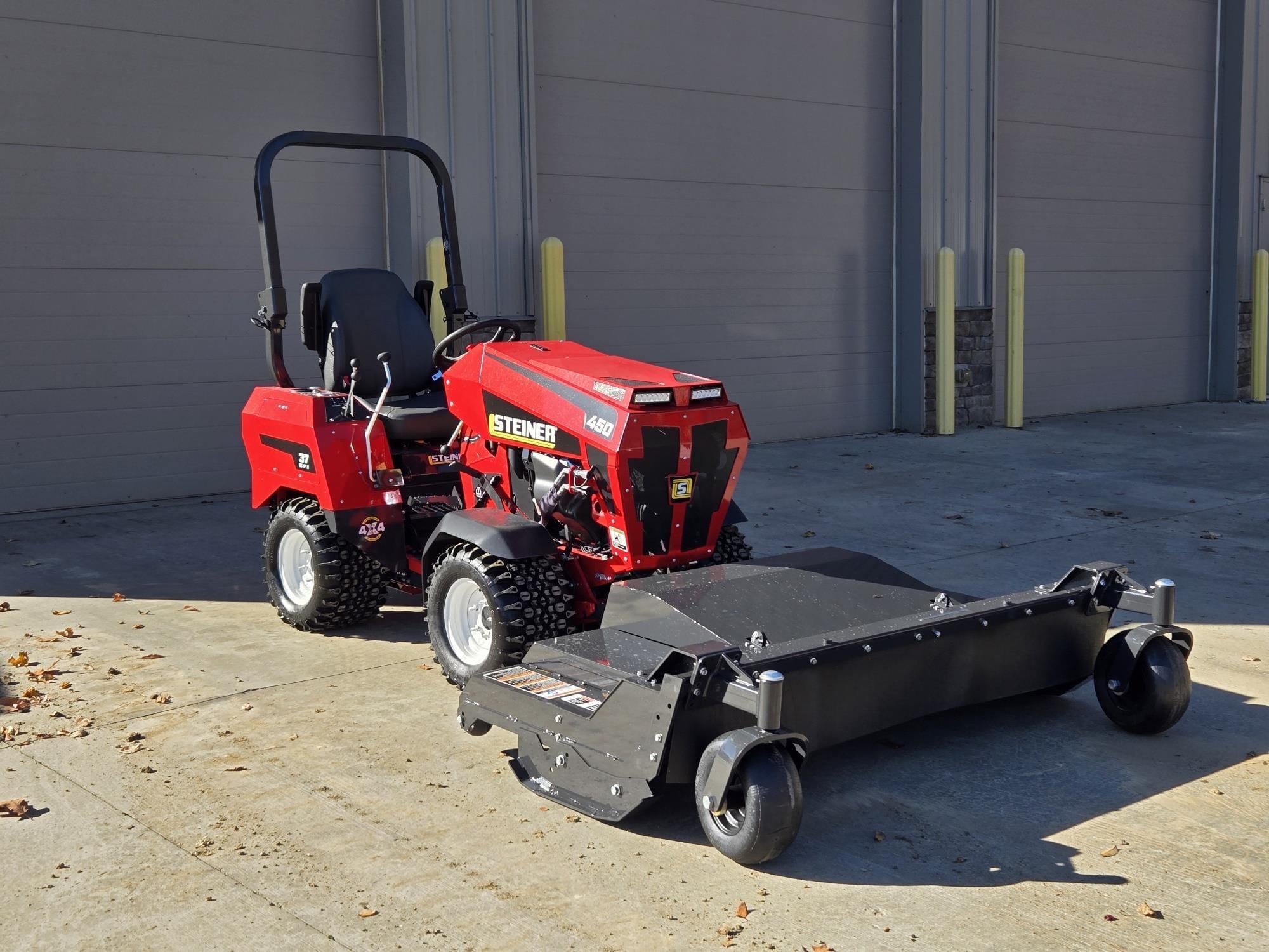 2025 Steiner 450 Equipment Image0