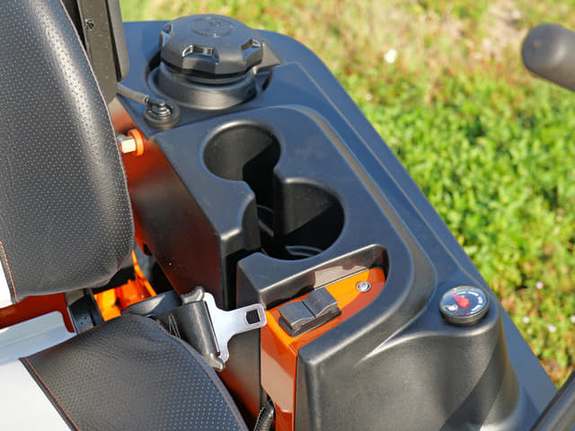 Image of Stihl RZ 752i K equipment image 2