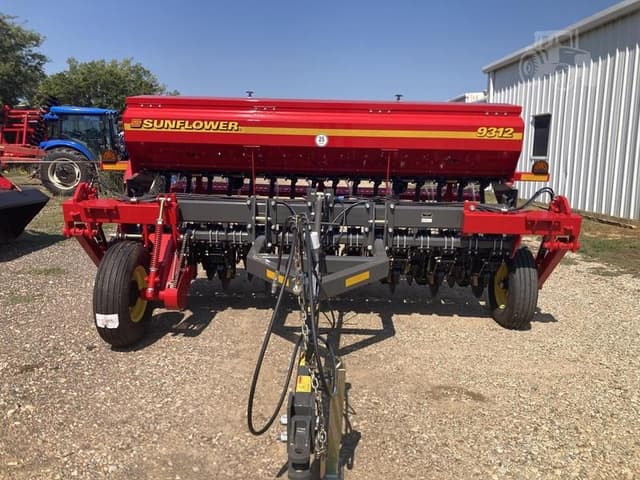 Image of Sunflower 9312 equipment image 1