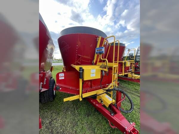 2025 Supreme 600T Equipment Image0