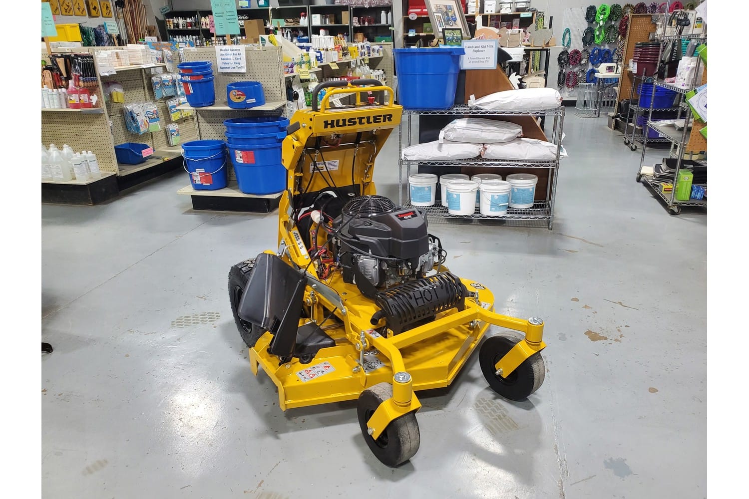 2025 Hustler Surfer Pro Equipment Image0