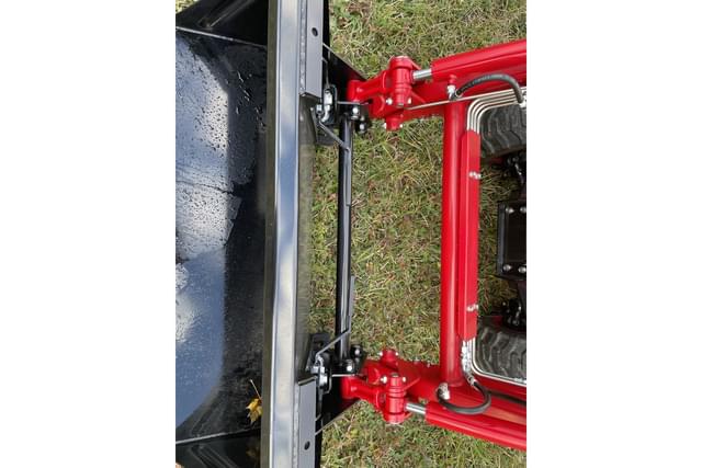 Image of TYM T224 equipment image 3