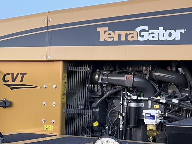 Image of Terra-Gator TG8400C equipment image 3