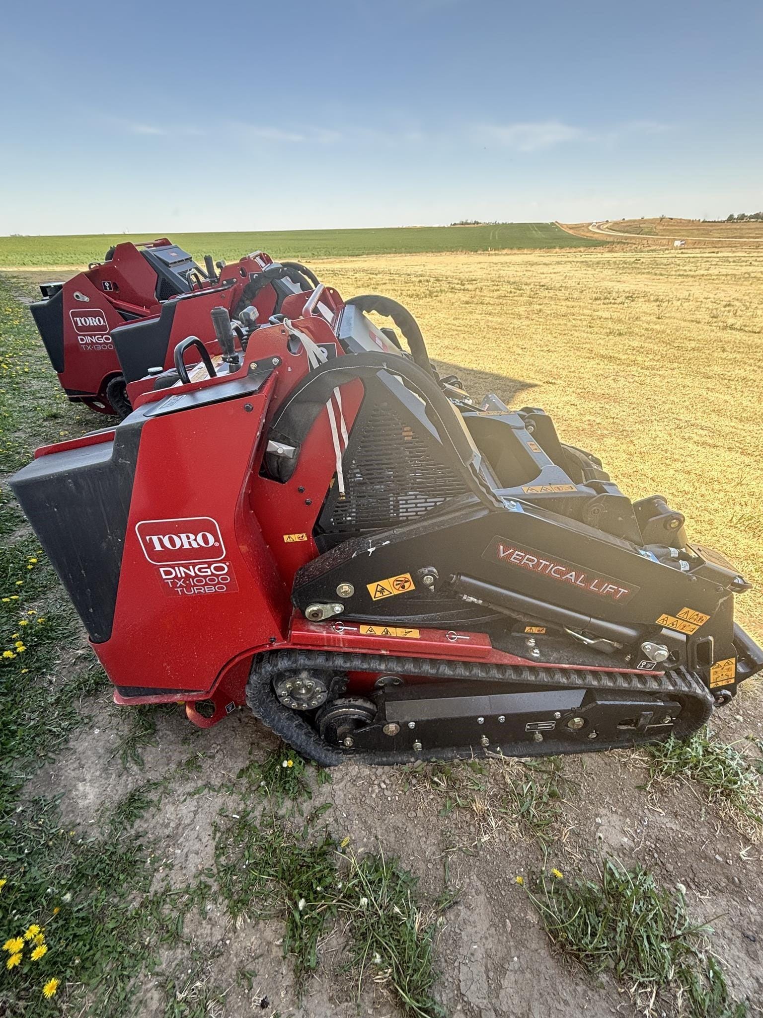 2025 Toro  Dingo TX-1000 Equipment Image0