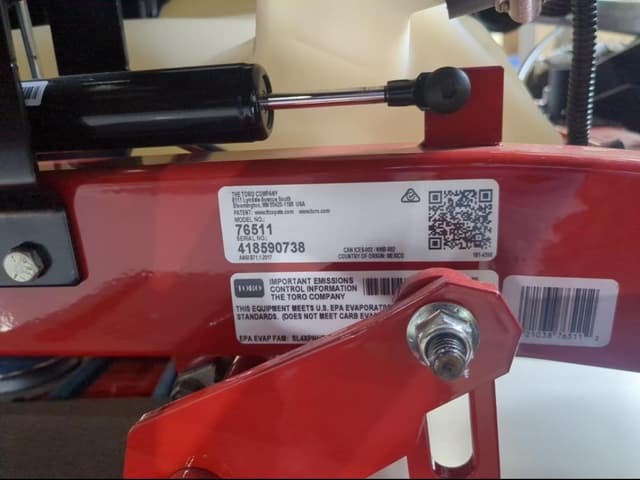 Image of Toro Titan equipment image 3