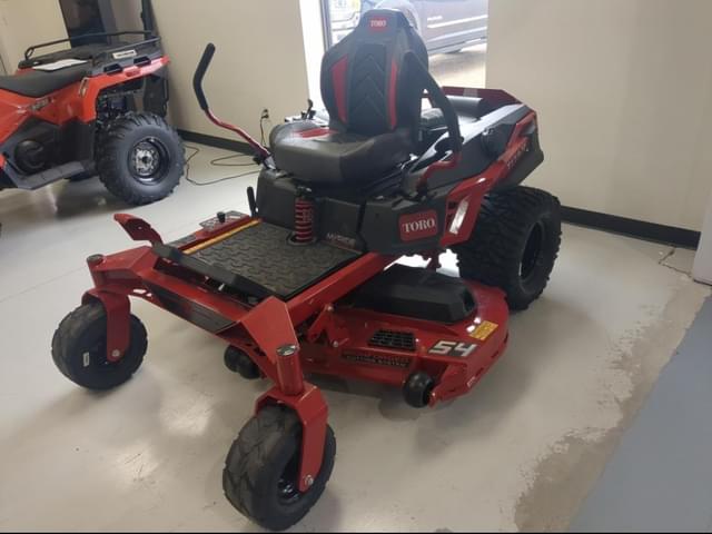 Image of Toro Titan equipment image 1