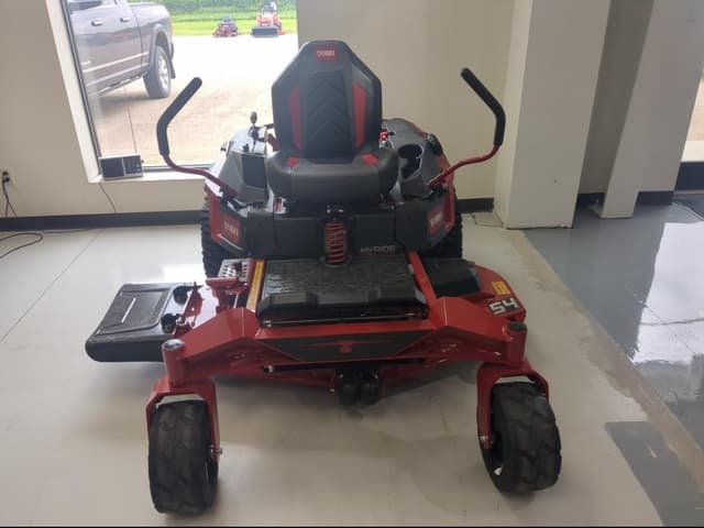 Image of Toro Titan equipment image 2