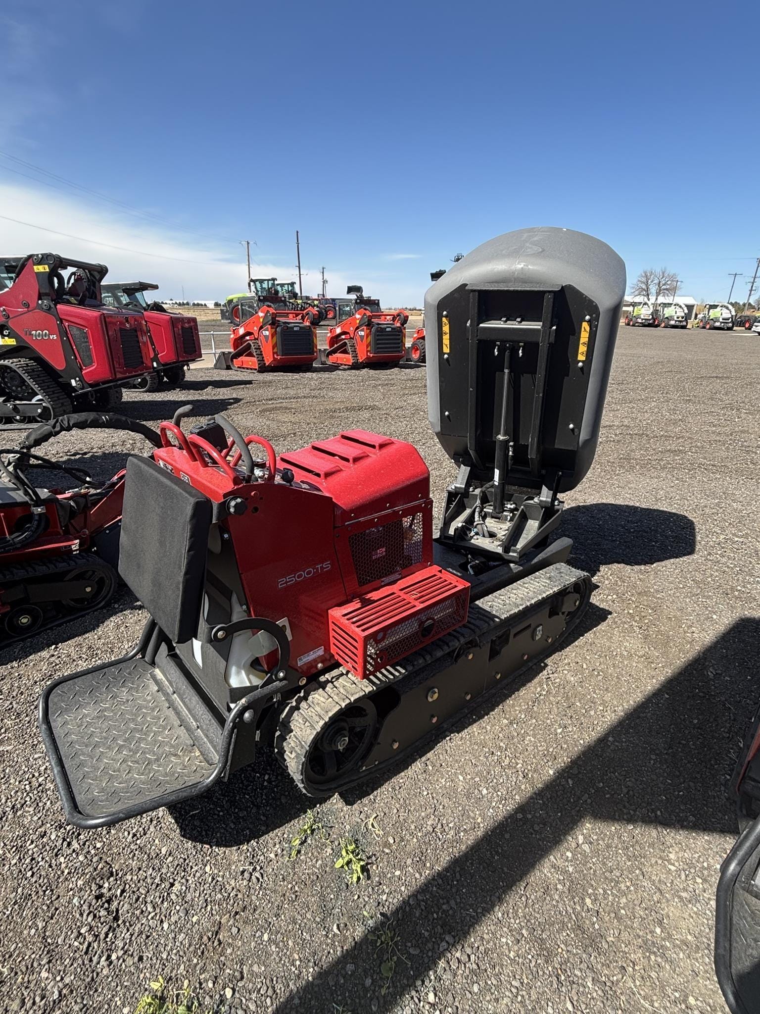 2025 Toro 2500TS Equipment Image0