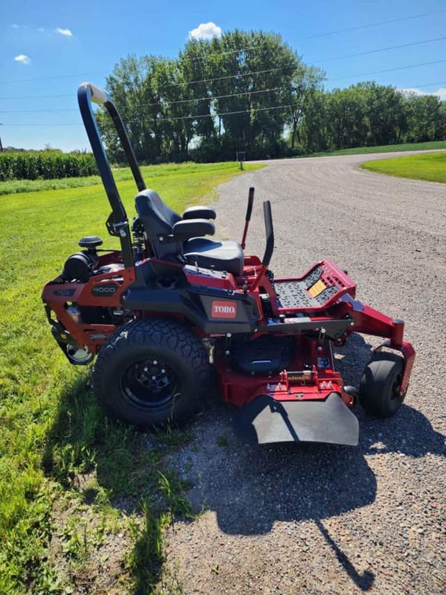 Image of Toro Z Master 4000 HDX equipment image 1