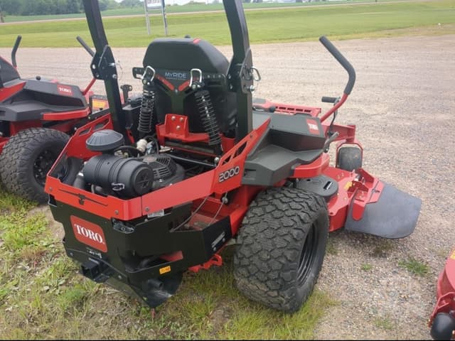 Image of Toro Z Master 2000 equipment image 2