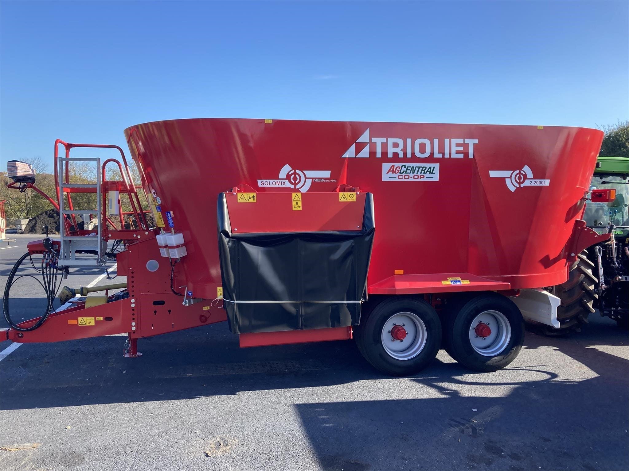 2025 Trioliet 2-2000L Equipment Image0
