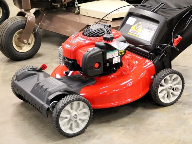 Image of Troy Bilt TB200 equipment image 3