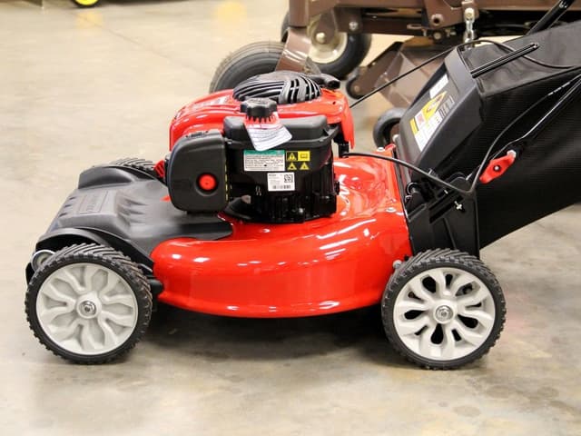 Image of Troy Bilt TB200 equipment image 4