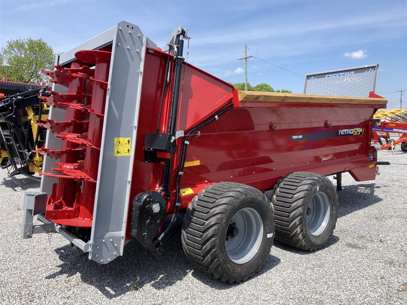 TUBELINE57 575RS Equipment Image0