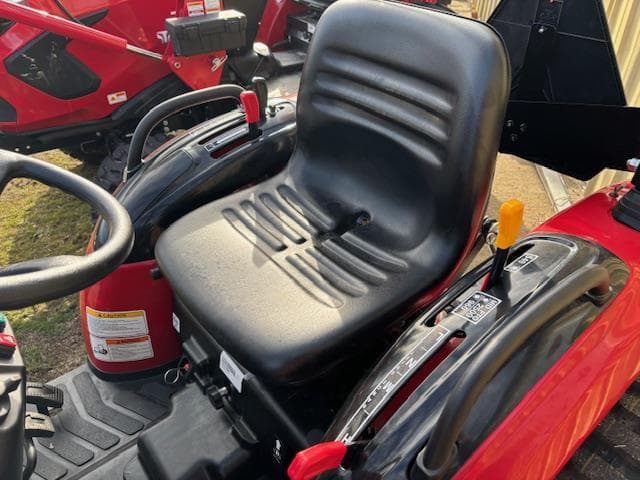 Image of TYM 2610H equipment image 3