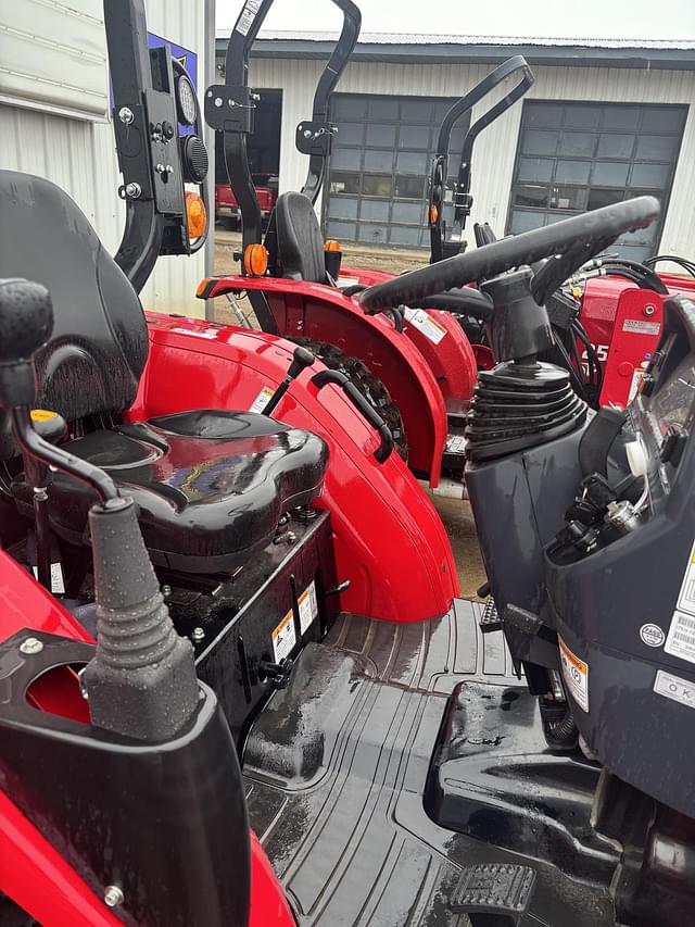 Image of TYM T394h equipment image 2