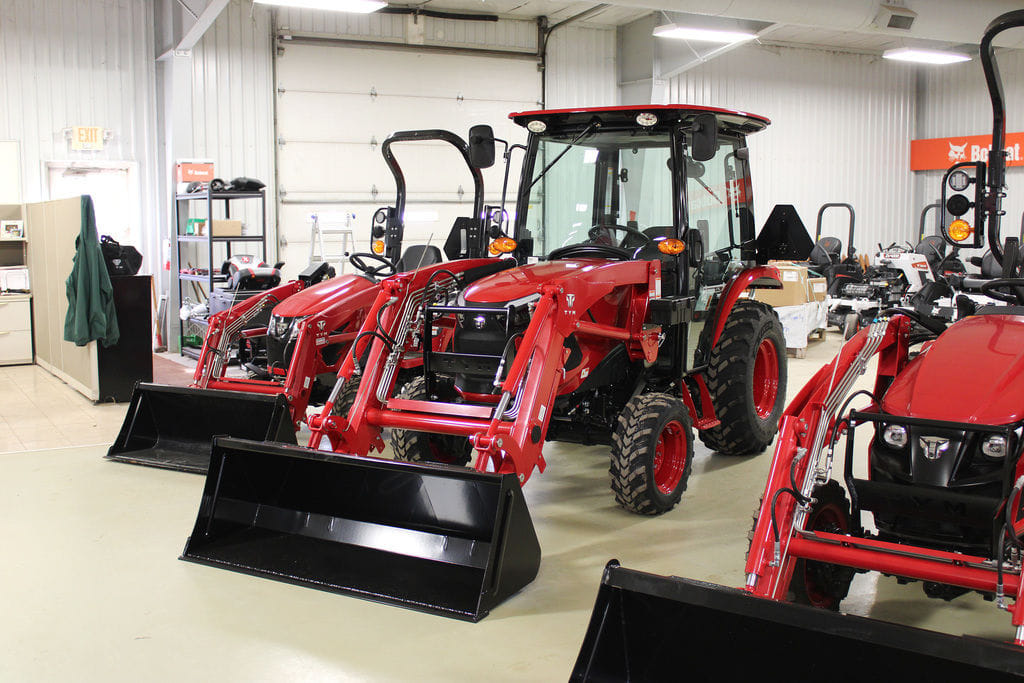 2025 TYM T3025C Equipment Image0