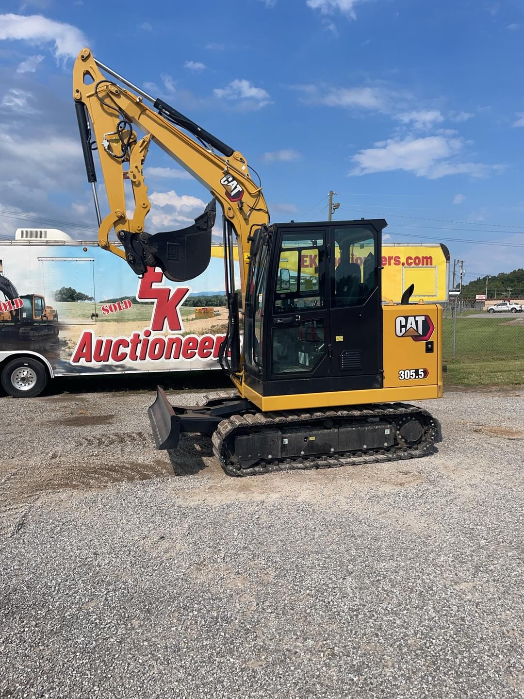 Image of Caterpillar 305.5E2 Primary image