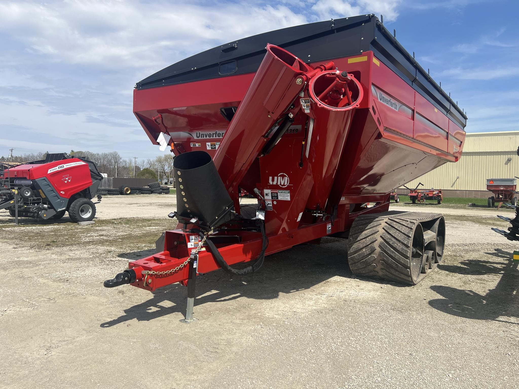 2025 Unverferth 1319 Equipment Image0