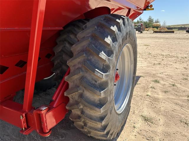 Image of Unverferth 1320 equipment image 4