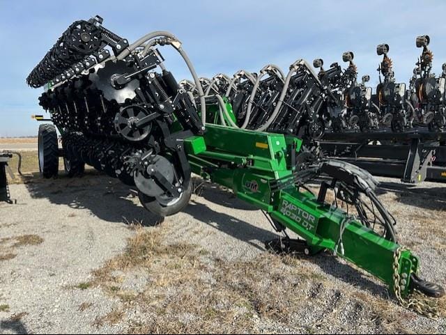 2025 Unverferth Raptor 2030DT Equipment Image0