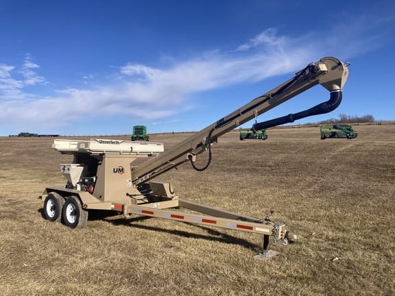 2025 Unverferth Seed Pro 210 Equipment Image0