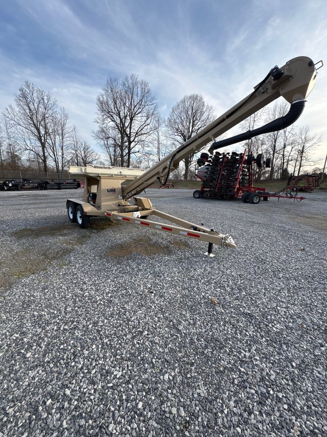 2025 Unverferth Seed Pro 210 Equipment Image0