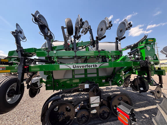 Image of Unverferth Nutrimax 2600 equipment image 3