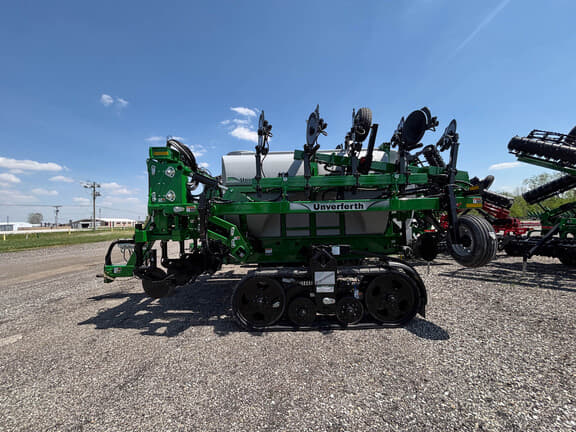 Image of Unverferth Nutrimax 2600 equipment image 1