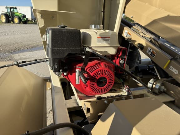 Image of Unverferth 2755XL equipment image 4