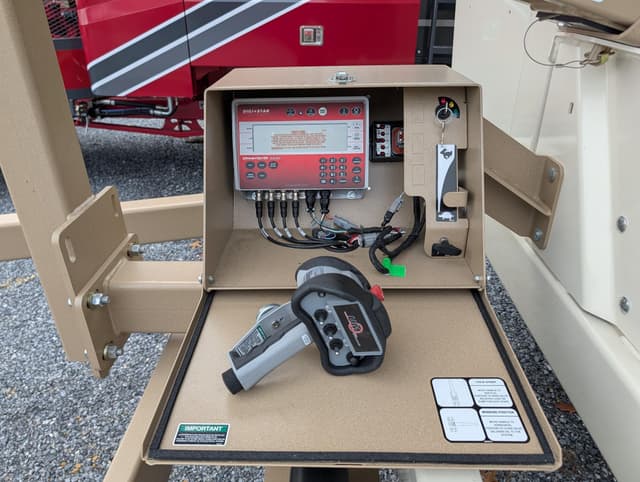 Image of Unverferth 3955XL equipment image 3