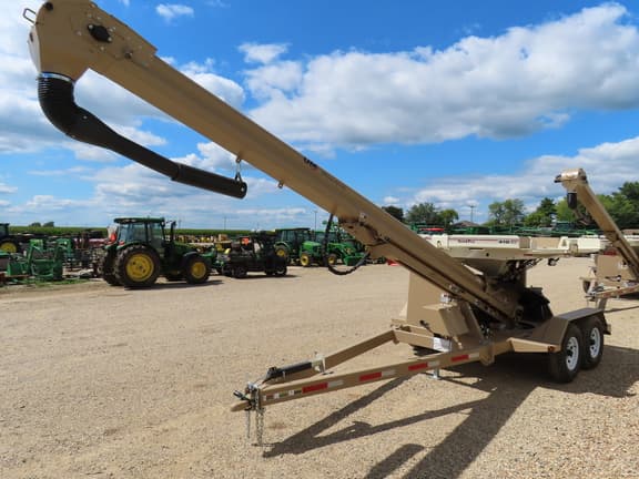 Image of Unverferth 410XL equipment image 3