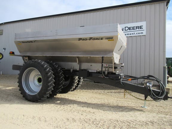 2025 Unverferth Pro Force 1850 Equipment Image0