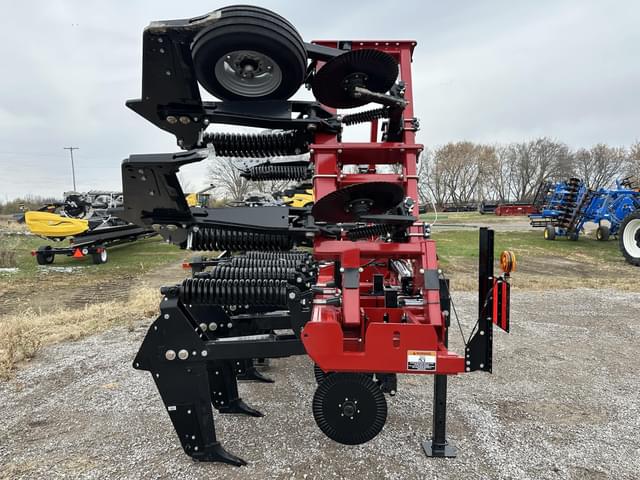 Image of Unverferth Zone-Builder 122 equipment image 3