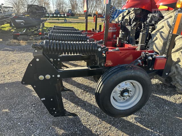 Image of Unverferth Zone-Builder 122 equipment image 4