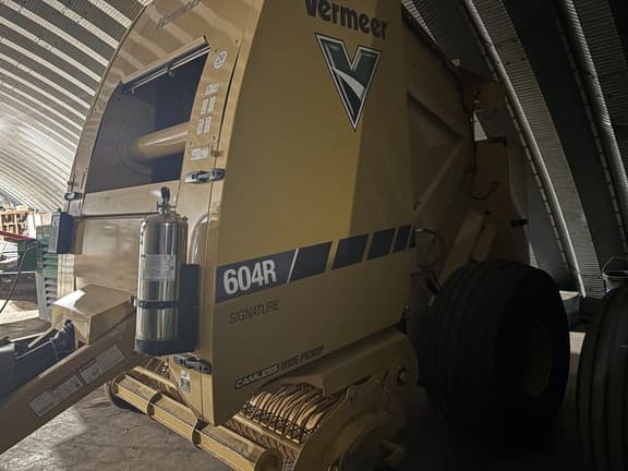 Image of Vermeer 604R Signature equipment image 3