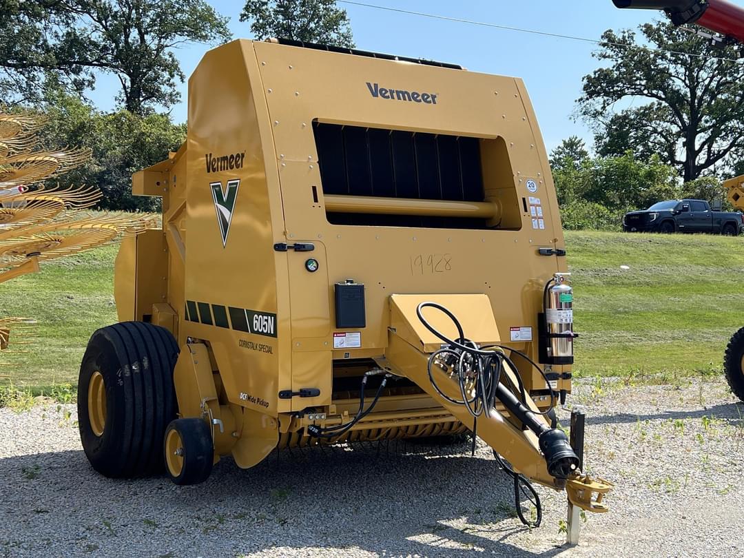 Image of Vermeer 605N Cornstalk Special Image 1