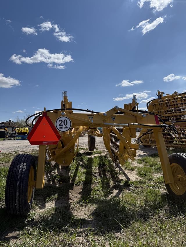 Image of Vermeer R2300 equipment image 4