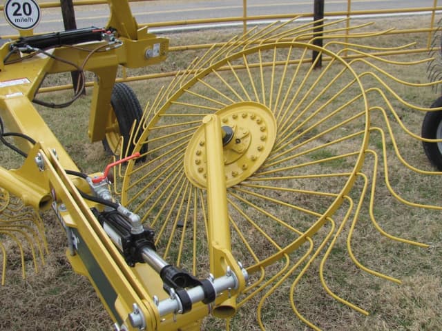 Image of Vermeer VR820 equipment image 1