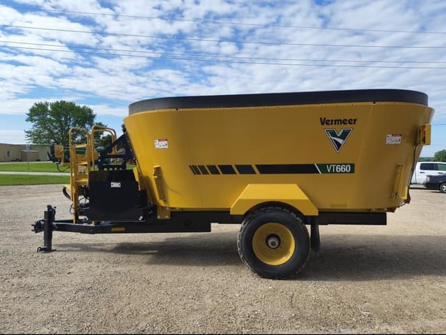 Image of Vermeer VT660 equipment image 4