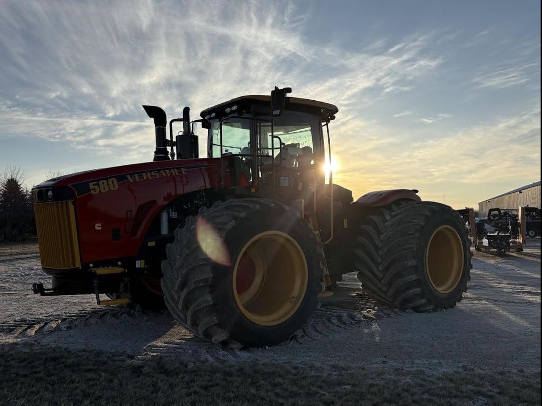 Image of Versatile 580 Image 1