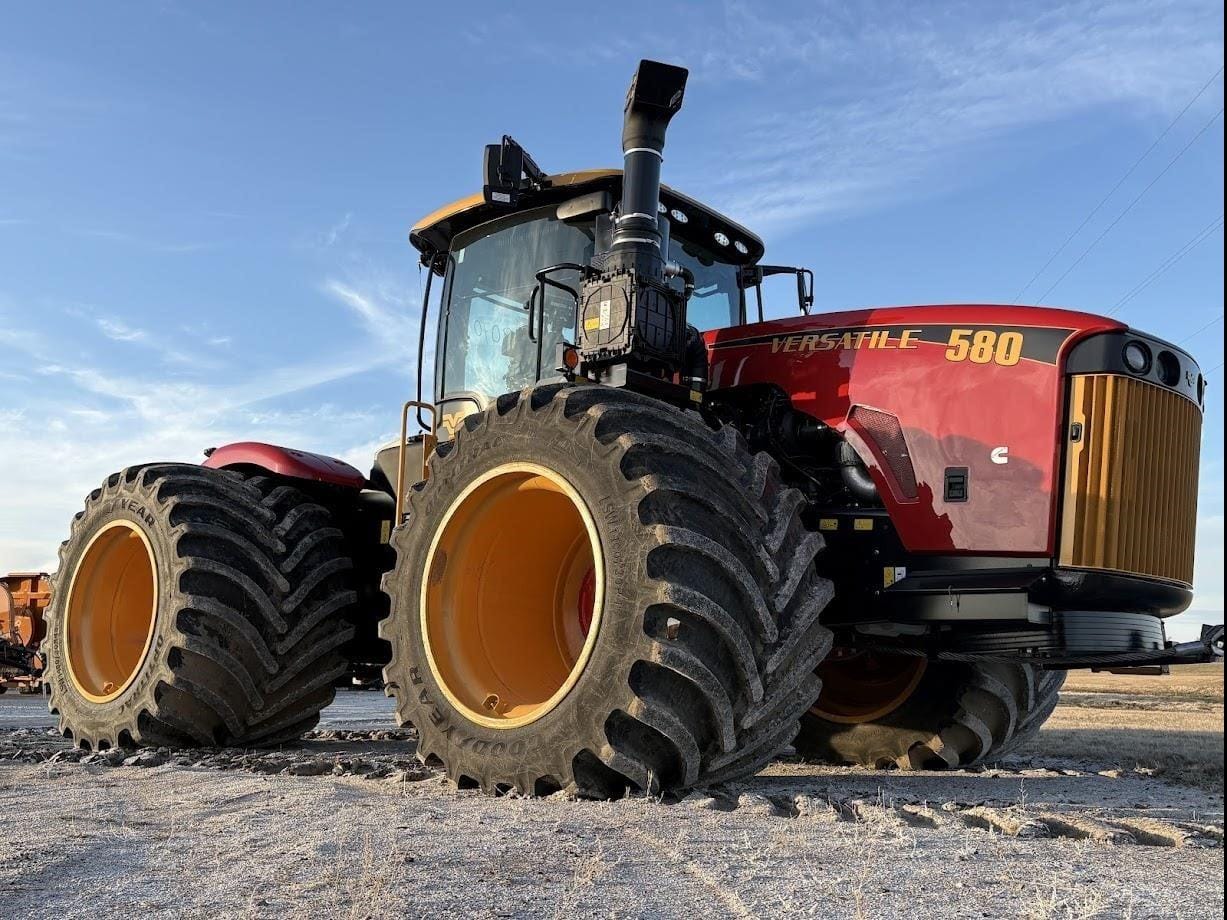 2025 Versatile 580 Equipment Image0