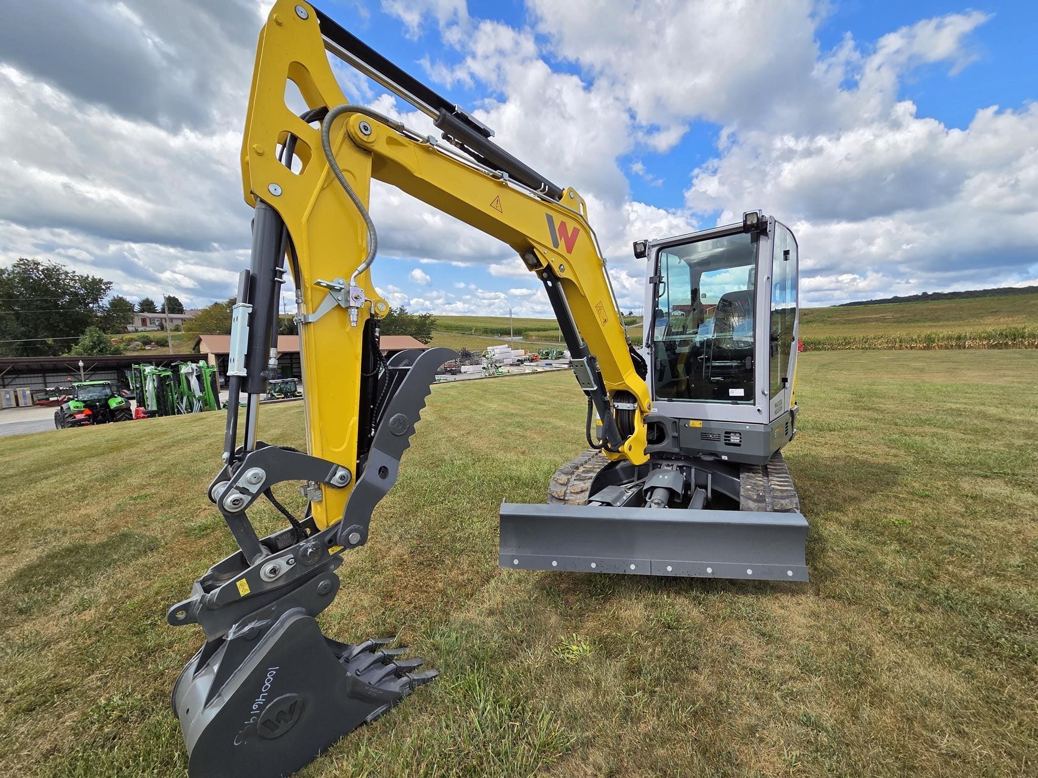 2025 Wacker Neuson ET42 Equipment Image0