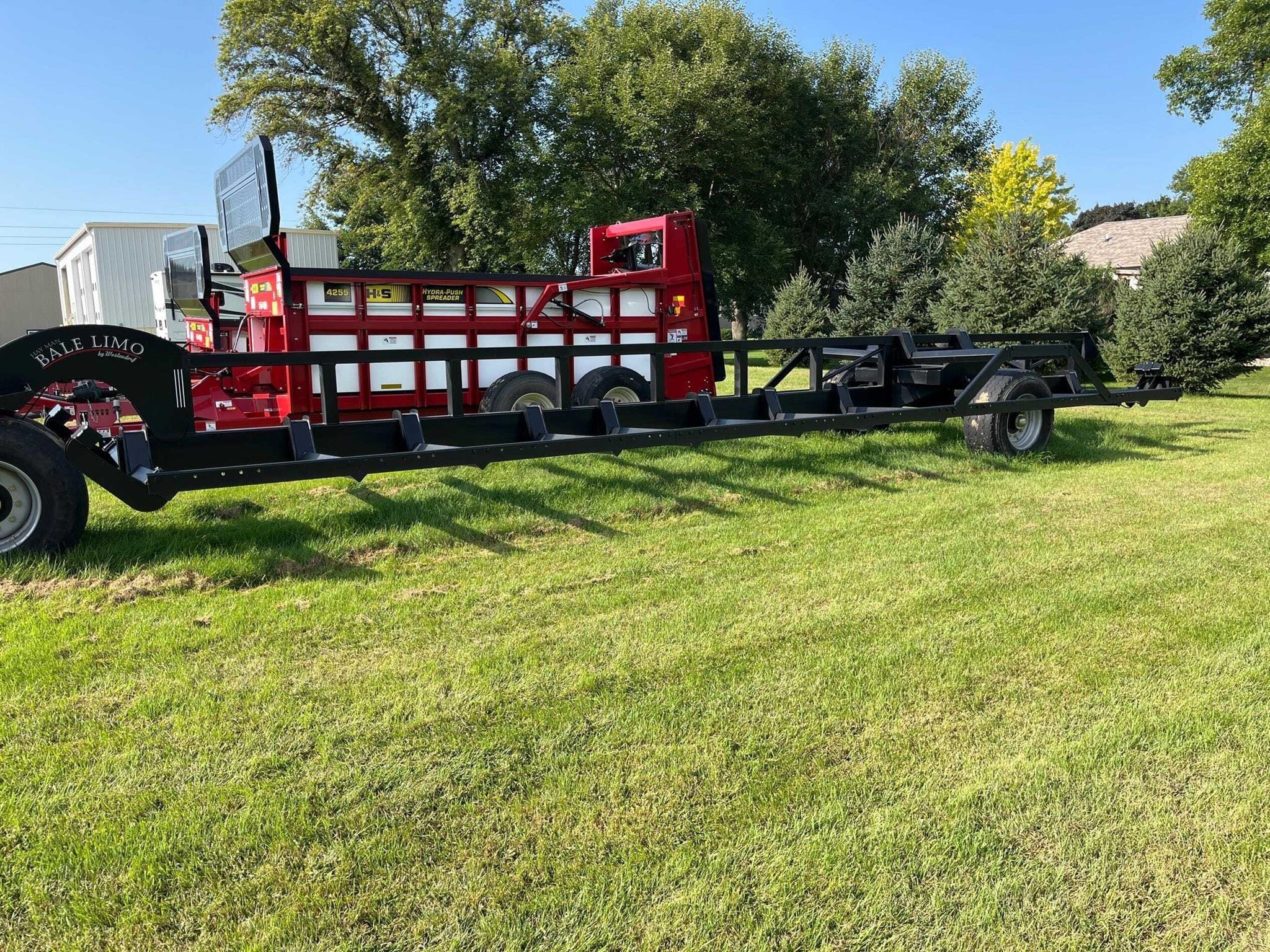 2025 Westendorf Bale Limo Image