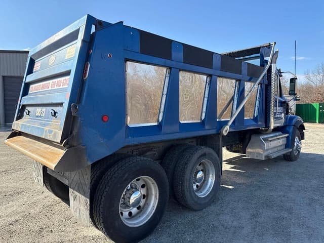 Image of Western Star 49X equipment image 4