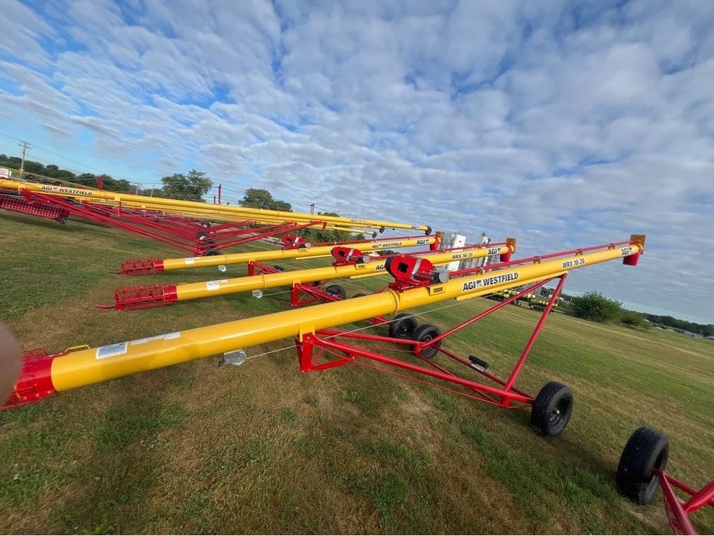 2025 Westfield WRX10-36 Equipment Image0