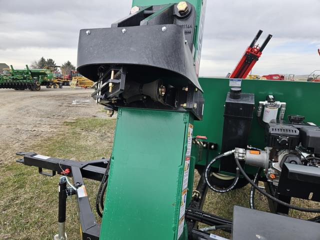 Image of Wheatheart Renegade equipment image 4